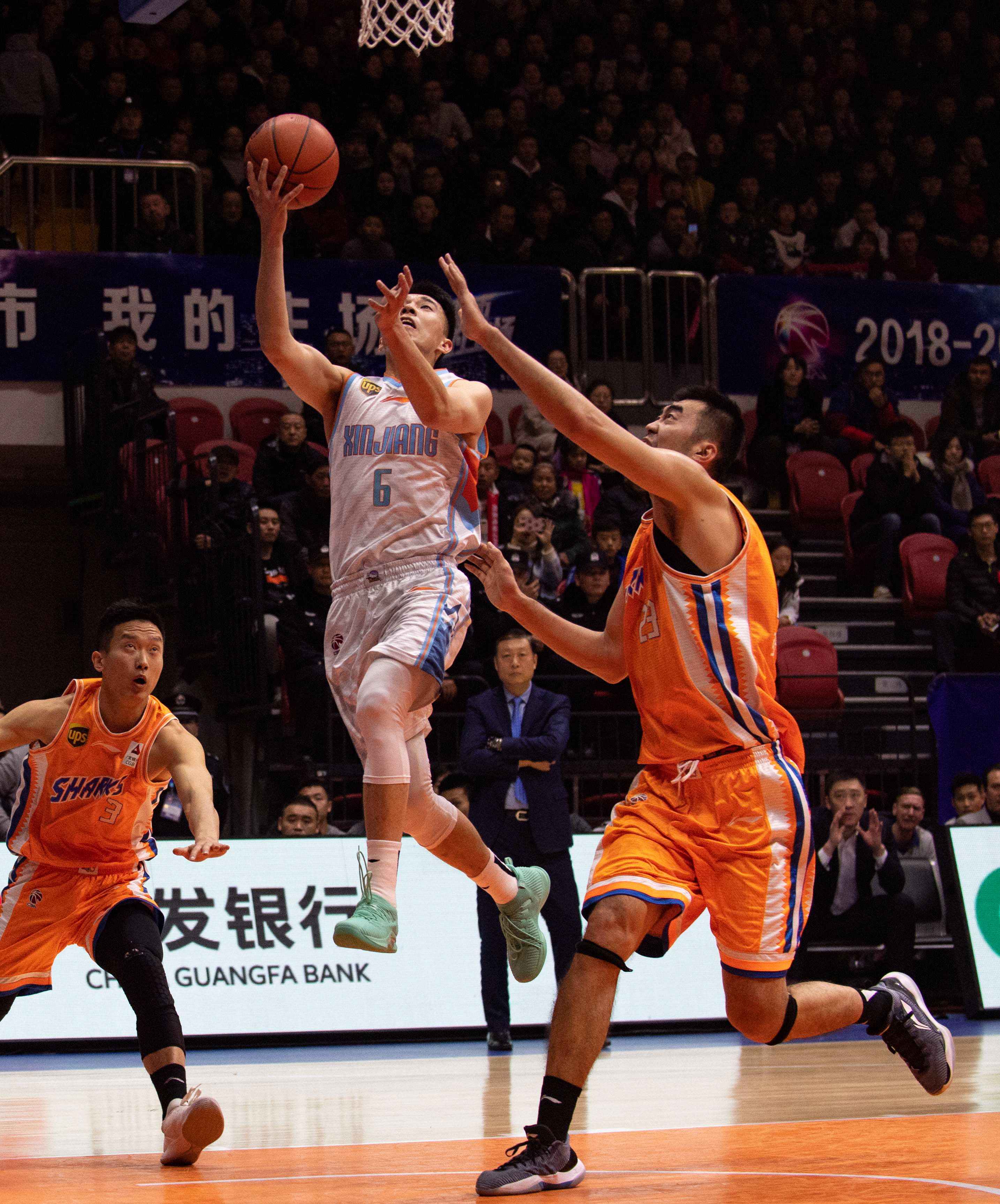 敲响了警钟 敲响了警钟