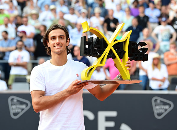 的深刻洞察 的深刻洞察